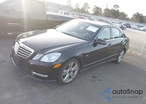 2012 Mercedes-Benz E 350 z USA, uszkodzony, nr VIN WDDHF5KB5CA645969